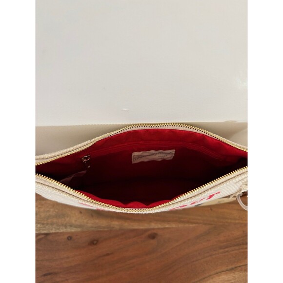 Clutch - Picture 4 of 4